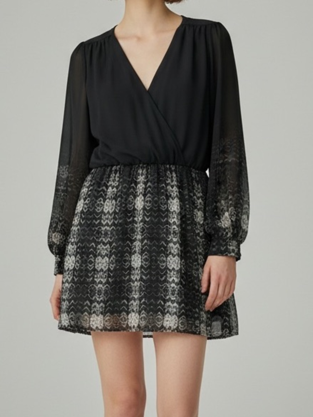 Parker Mini Dress Sz S Silk Long Sleeve Deep Vneck Black Grey Classic Minimalist